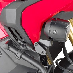 S322 + LS1188O : Fuegos adicionales Givi Honda X-ADV 750